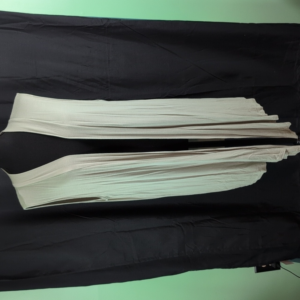 Kaeute.com YouTuber "‎ Vivian Tries" Merch. 2X. Cardigan/Duster